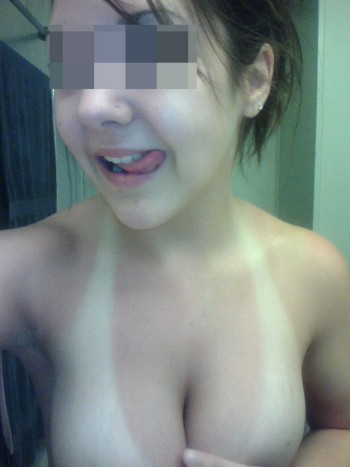 Petite salope voulant se la prendre dans le cul sur Gagny donne son 07