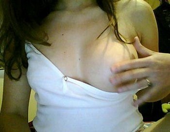 Petite annonce d'une coquine qui donne son 06 pour se faire enculer sur Argenteuil